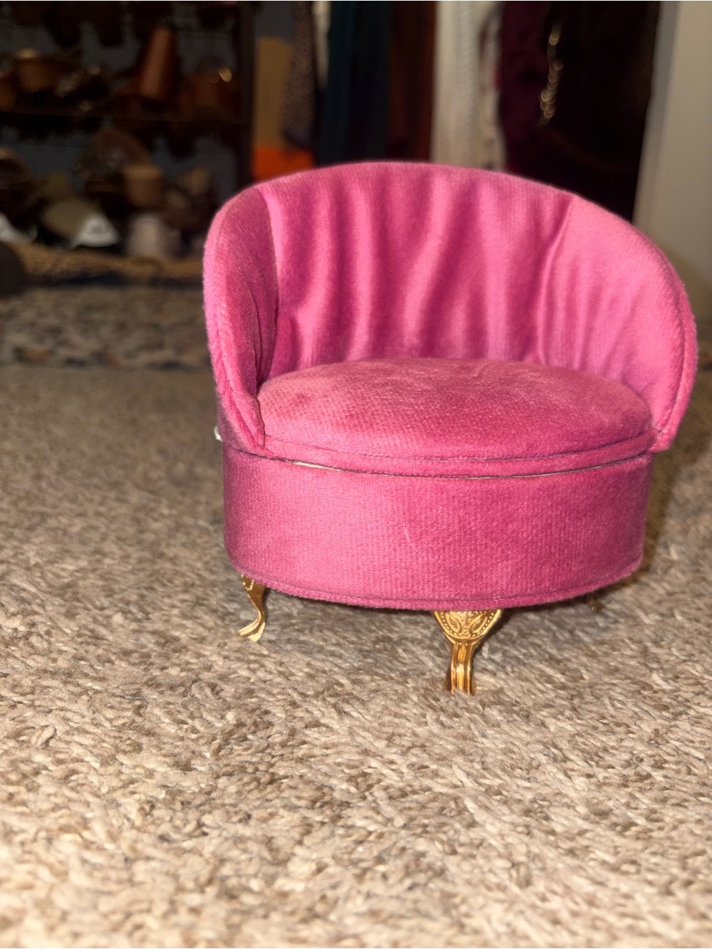 Plush Pink Velvet Accent Chair with Gold Legs Jewelry Holder